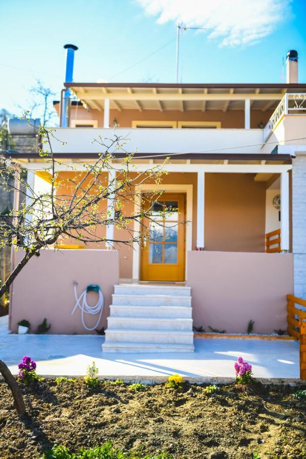 Villa Kuci, Drobonik Μπεράτ Εξωτερικό φωτογραφία