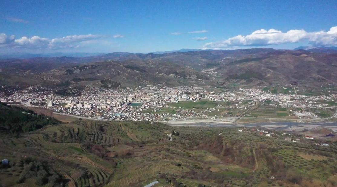 Villa Kuci, Drobonik Μπεράτ Εξωτερικό φωτογραφία